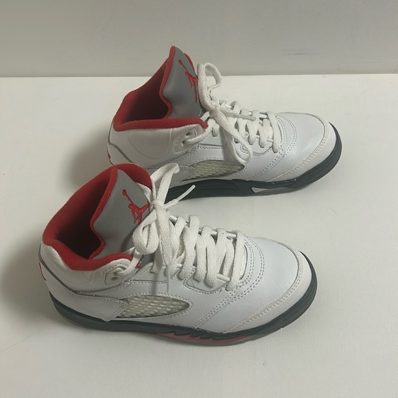 Jordan Other - DS NIKE AIR JORDAN 5 V FIRE RED 2020 RETRO GS